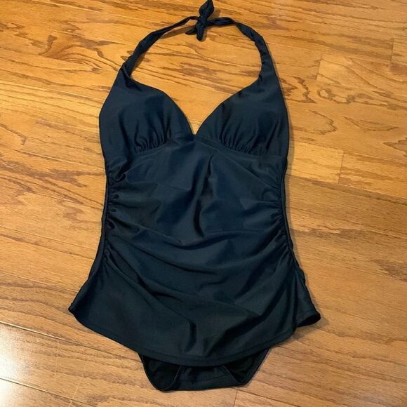 Hilor One piece Size 10 black swimsuit with fully skirted ruched overlay - Picture 3 of 9